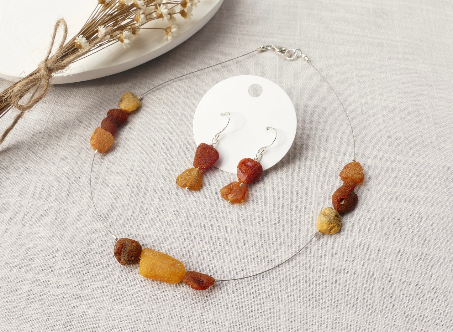 Bernsteinschmuck Set aus Halskette und Ohrringe