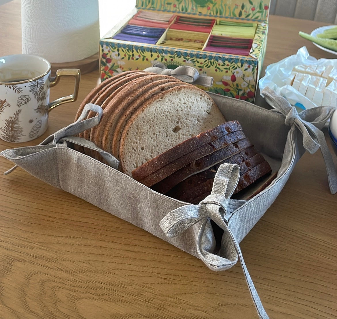 LEINEN BROTKORB AUS NATURLEINEN