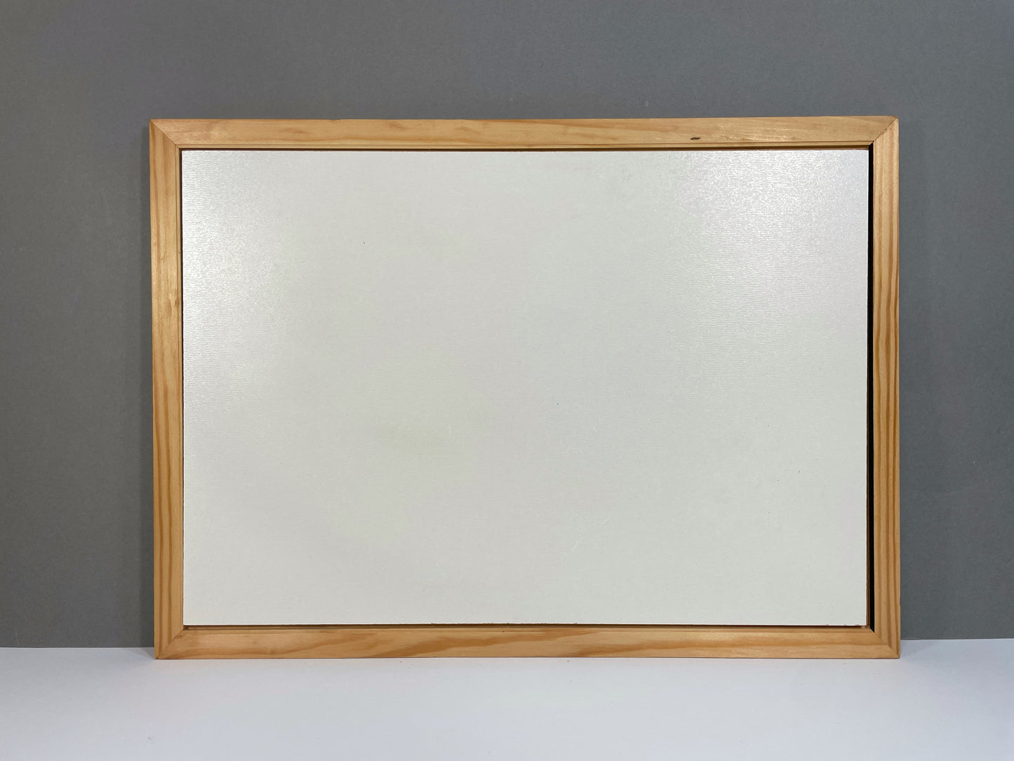 Maritimes Wandbild – Schiff, Küste, Bäume, Leuchtturm, verziert mit Bernstein