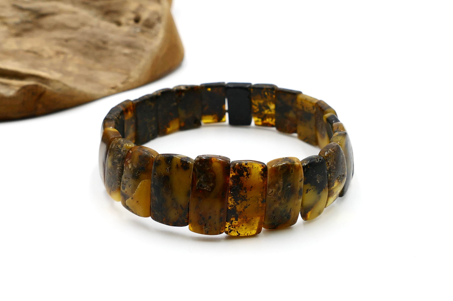 Armband aus grünbraunem Bernstein