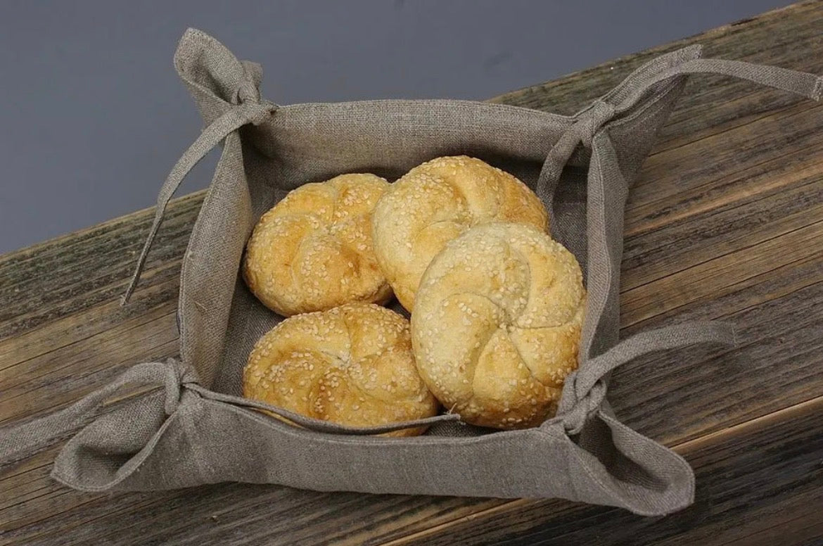 LEINEN BROTKORB AUS NATURLEINEN