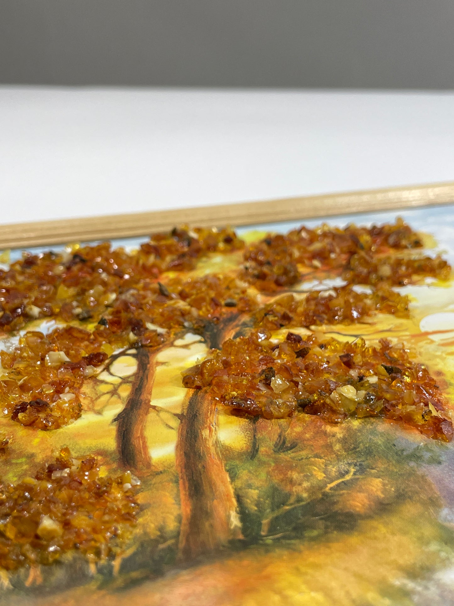 B-Ware | Bernsteinbild Druckbild | Maritimes Bild mit Leuchtturm, Schiffen, Boot & Bäumen