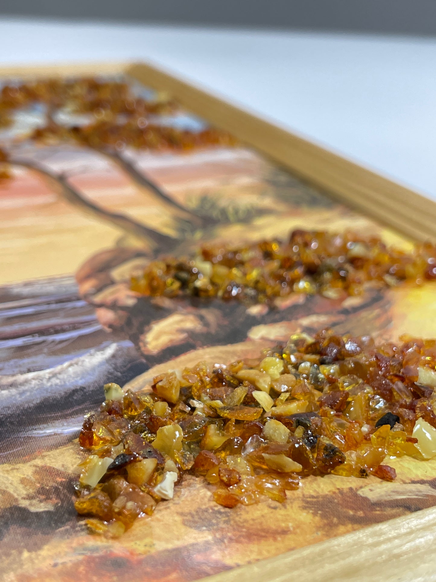 Bernsteinbild Druckbild | Schiff, Küste & Baum | Goldbraune Herbstblätter