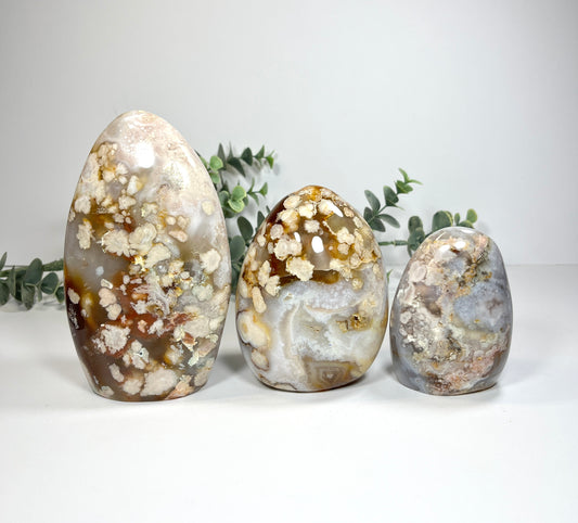 Kirschblütenachat, Blütenachat, Blumenachat in Freiform