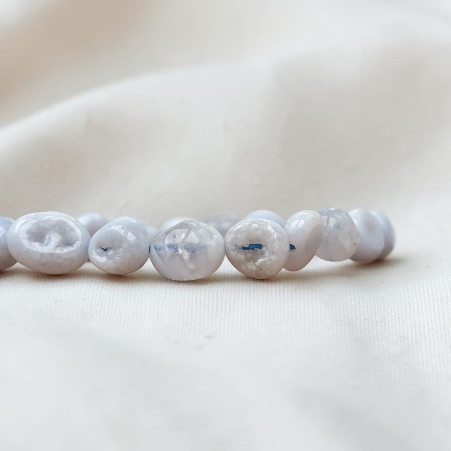 Chalcedon dehnbares Armband