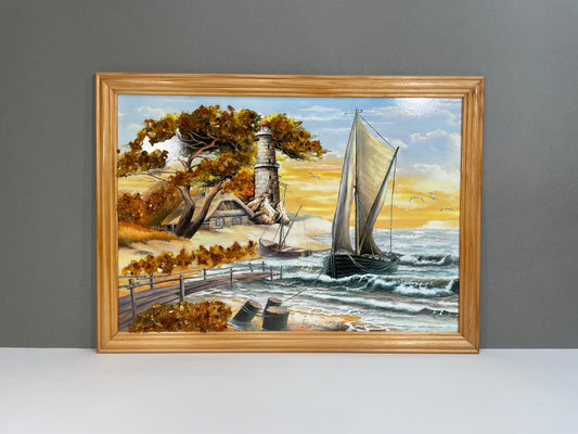 Bernsteinbild | Maritimes Wandbild mit Leuchtturm, Boot & Haus | Landschaftsmosaik